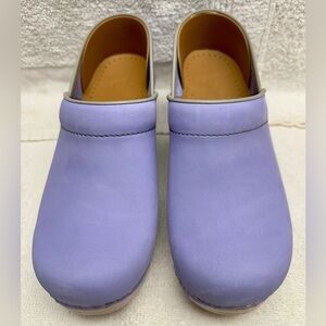 Dansko Professional Lilac Nubuck Leather Clogs-New in Box!